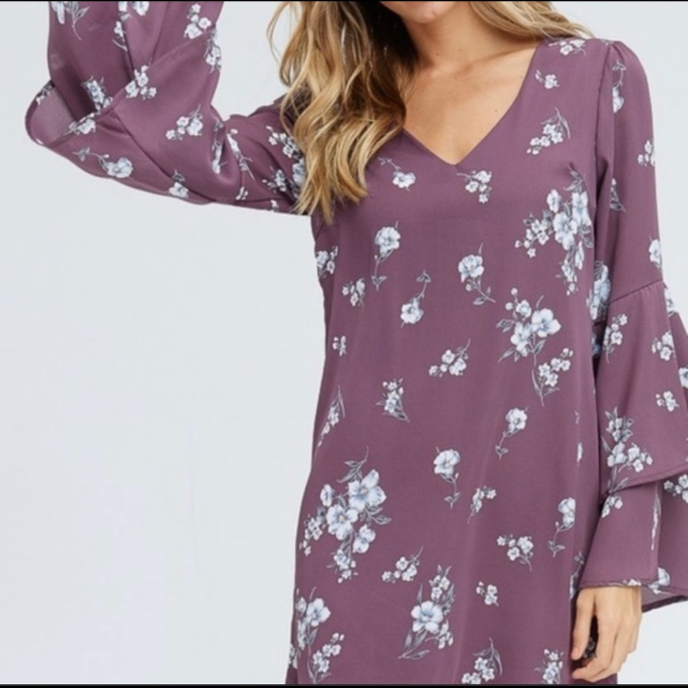 Purple Ruffle Sleeve Floral Mini 💝 - Picture 2 of 8